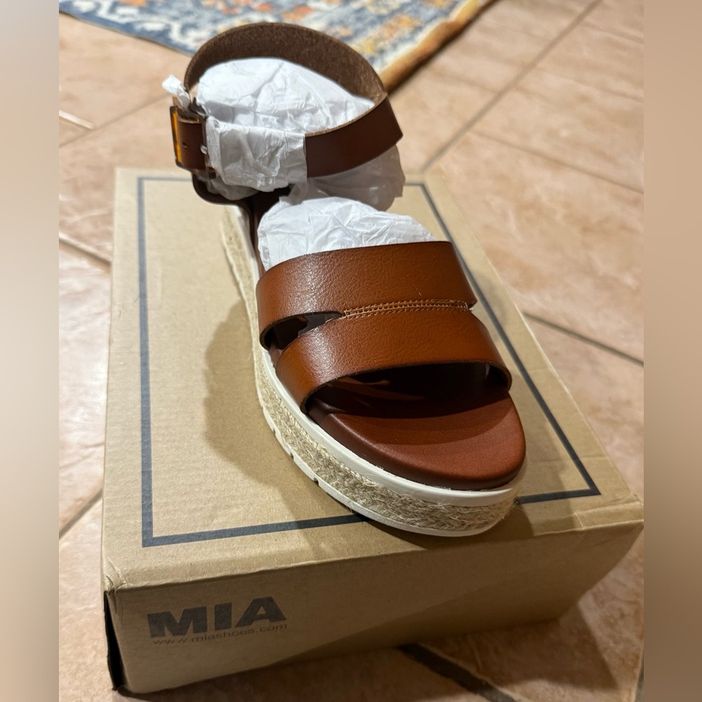 MIA Chestnut Platform Sandals